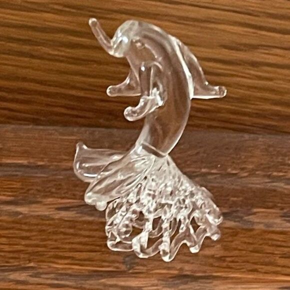 Vintage Hand Spun Blown Miniature Art Glass Dolphin Jumping 2" Clear Figurine - Picture 1 of 9
